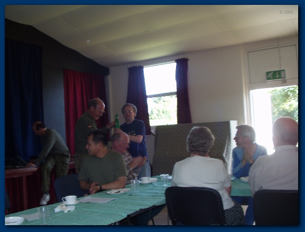 600x449 pixels (84K)